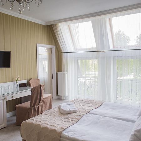 Boutique Hotel Deluxe Kamianets-Podilskyi Exterior foto